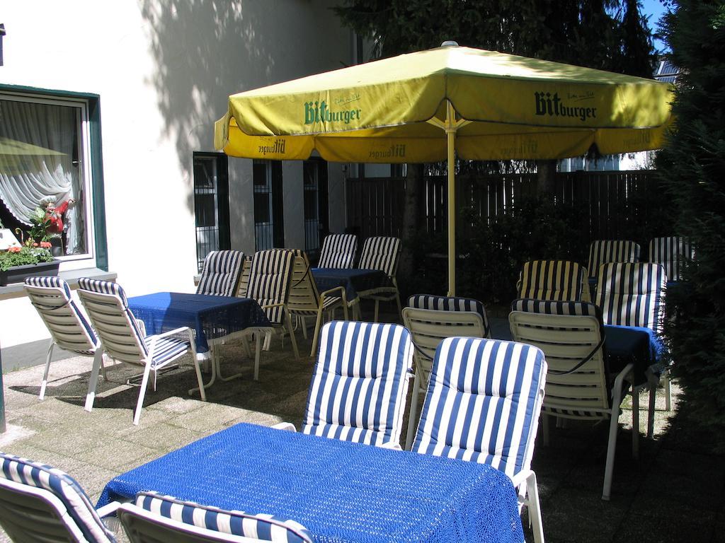 Hotel Restaurant Zur Post Wuppertal Exterior photo
